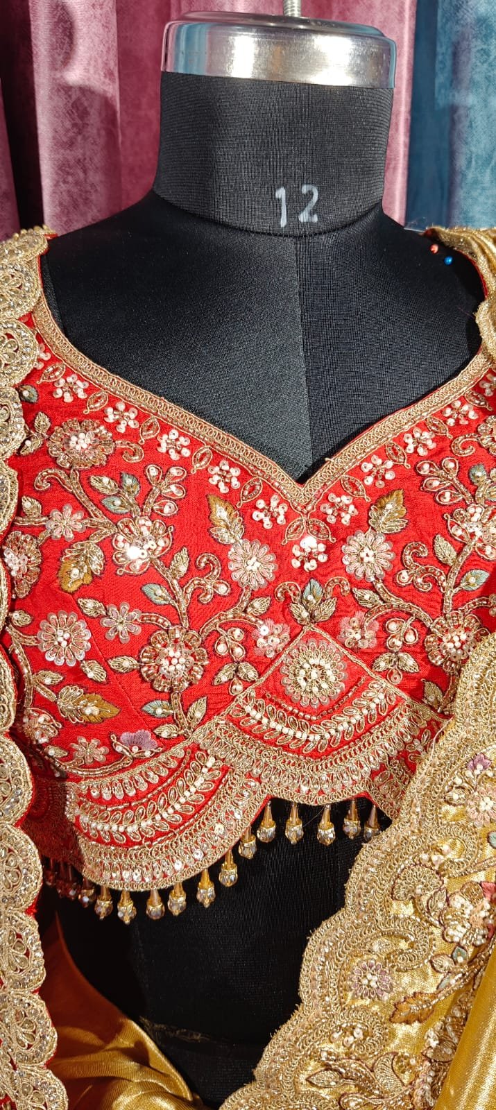 Pure tissue kanjivaram saree with pure bandhej dupatta & readymade blouse ! - Image 5